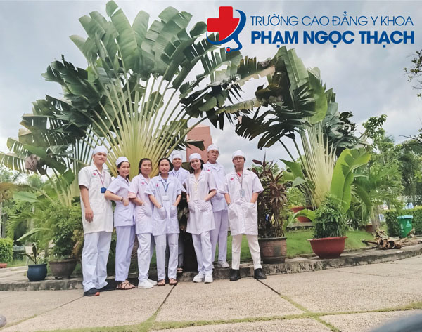 Hình ảnh sinh viên Trường Cao đẳng Y Khoa Phạm Ngọc Thạch tham gia thực tập  tại các bệnh viện lớn ở TPHCM