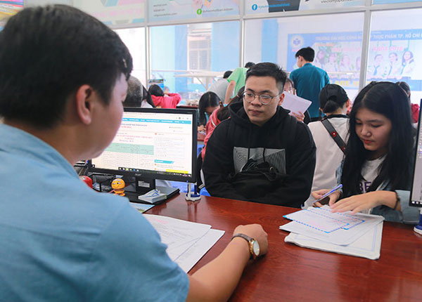 Có nên chuyển ngành học không?