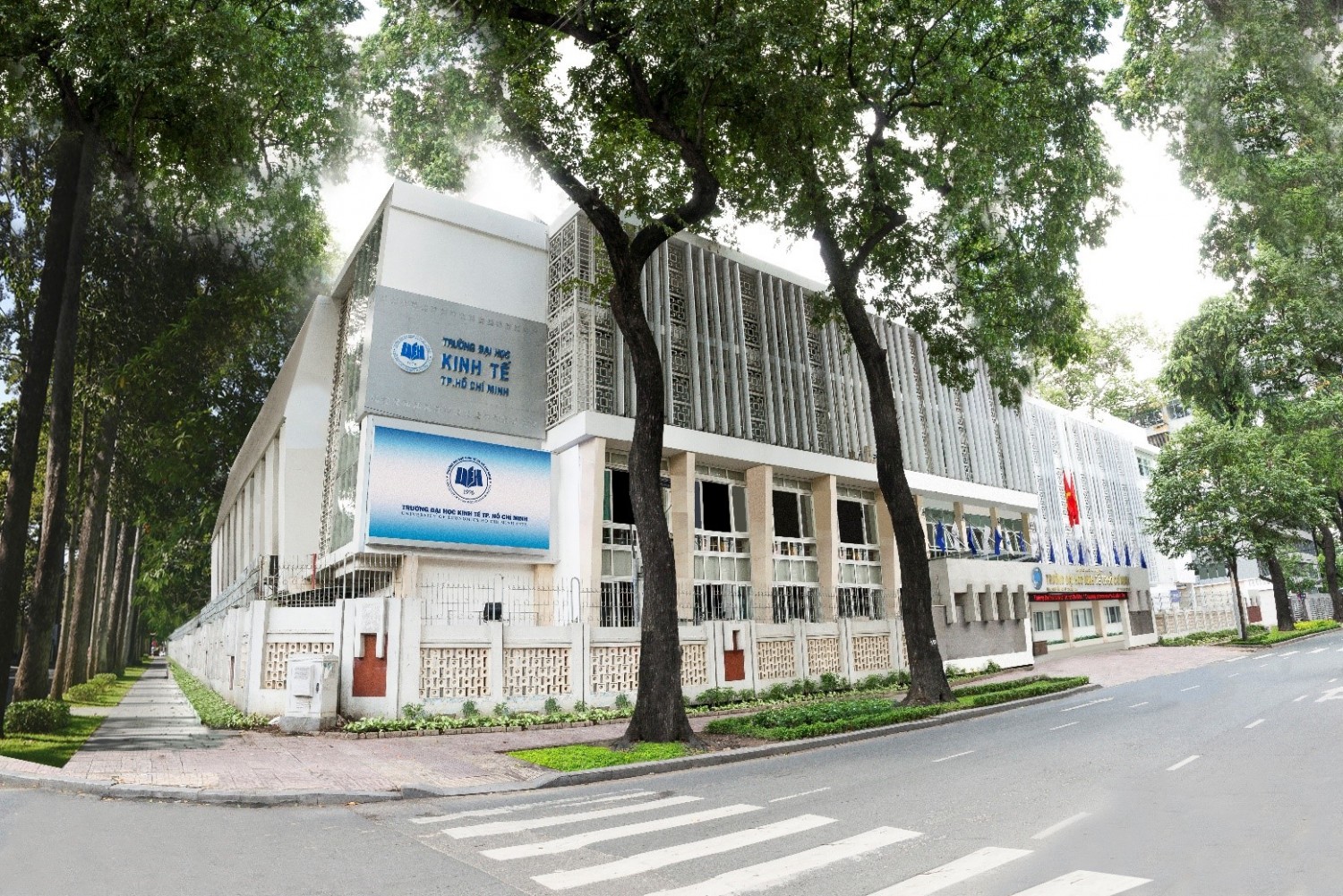 Đại học Kinh tế TP HCM là trường Đại học hàng đầu Việt Nam đào tạo ngành Quản trị kinh doanh