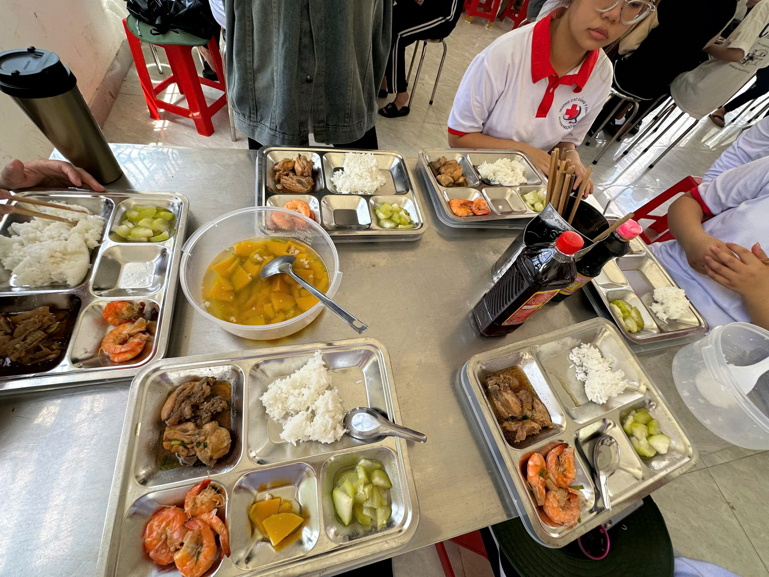 Bữa cơm người lính