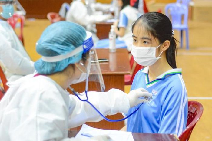 Đà Nẵng triển khai tiêm vaccine phòng COVID-19 cho đối tượng dưới 18 tuổi
