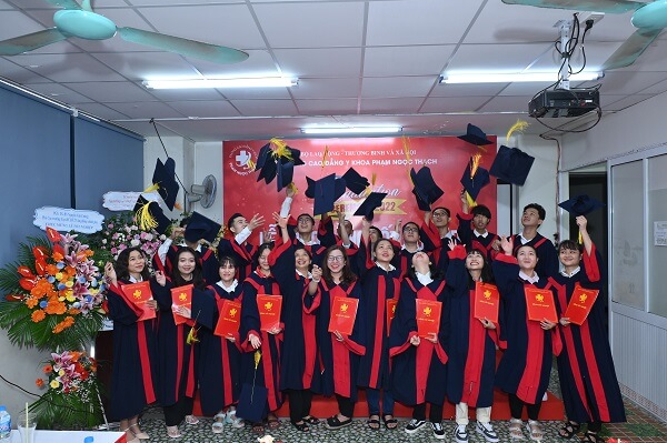 Lễ tốt nghiệp Cao đẳng Y Khoa Phạm Ngọc Thạch