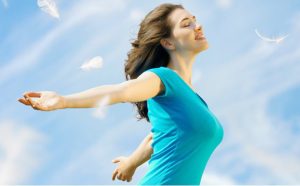 Ra mồ hôi nách nguyên nhân do đâu và cách điều trị như thế nào?