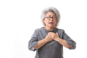 Nên làm gì khi bị bị tức ngực khó thở?