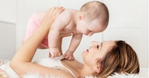 Trẻ sơ sinh thiếu Vitamin D có dấu hiệu gì? Bổ sung như thế nào?