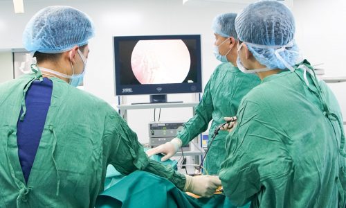 Ng&agrave;nh b&aacute;c sĩ phẫu thuật phải chuẩn bị t&acirc;m l&yacute; tốt