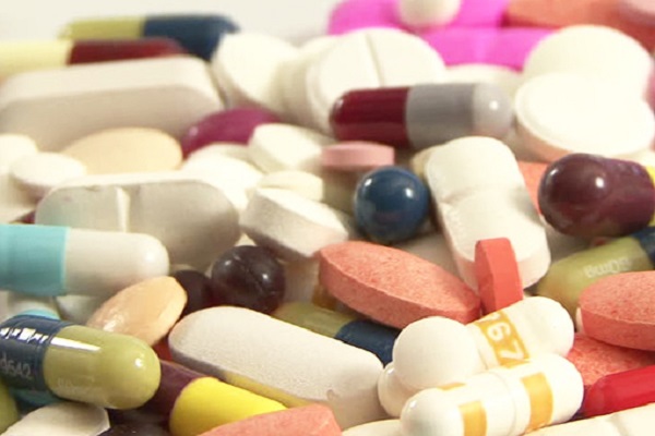 Kh&ocirc;ng d&ugrave;ng thuốc ho Carbothiol cho phụ nữ mang thai khi chưa c&oacute; chỉ định