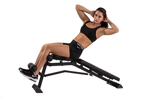 B&agrave;i tập với ghế cong cơ ch&eacute;o bụng hiệu quả