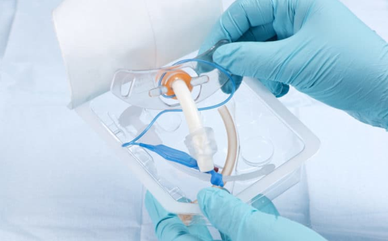 Dụng cụ mở nội kh&iacute; quản cho bệnh nh&acirc;n