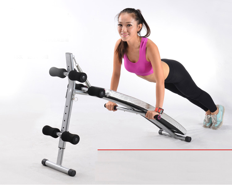 Động t&aacute;c h&iacute;t đất được tập dễ d&agrave;ng hơn với ghế cong