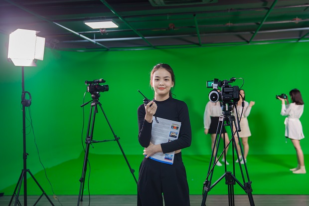 Ng&agrave;nh truyền th&ocirc;ng đa phương tiện được nhiều bạn trẻ y&ecirc;u th&iacute;ch