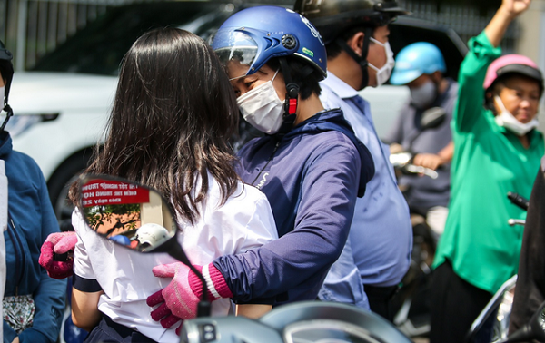 Mỗi m&ocirc;n 9 điểm kh&oacute; v&agrave;o ng&agrave;nh Y 