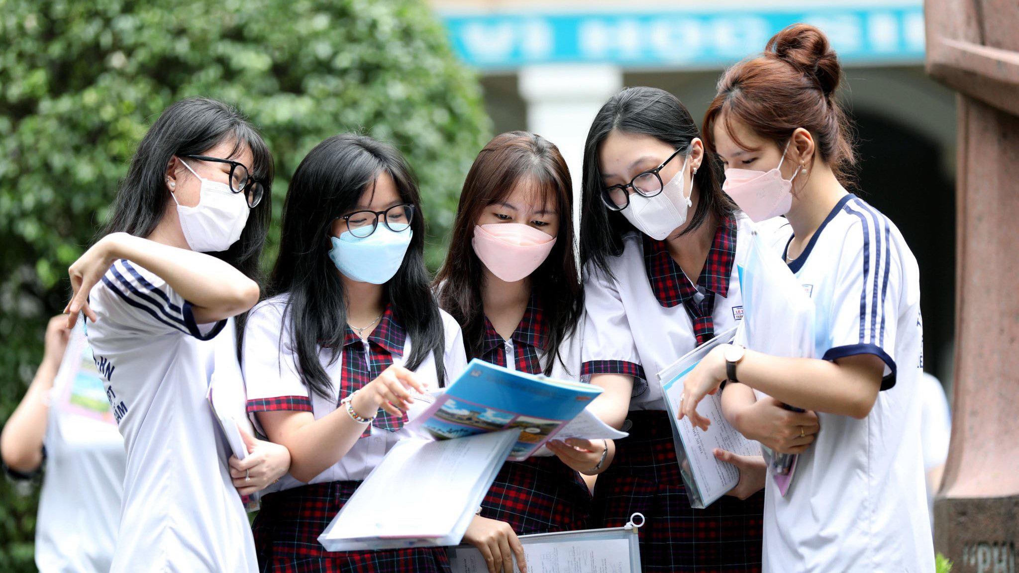 Dự b&aacute;o điểm chuẩn c&aacute;c trường Đại học kinh tế