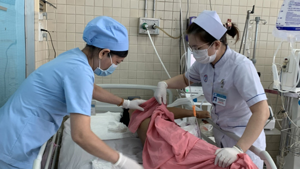 Điều dưỡng v&agrave; Hộ l&yacute; kh&aacute;c nhau như thế n&agrave;o?