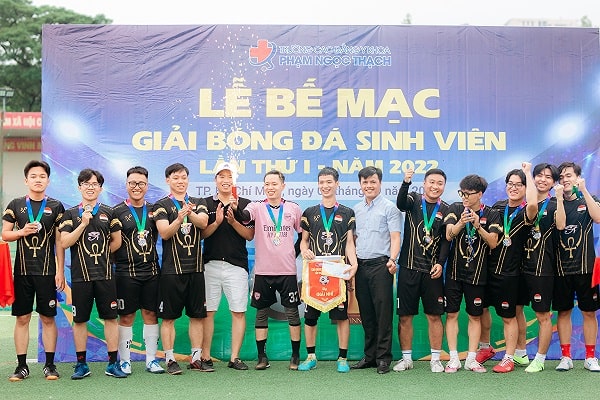 ĐỘI OLYMPUS K1 vinh dự nhận huy chương giải nh&igrave;