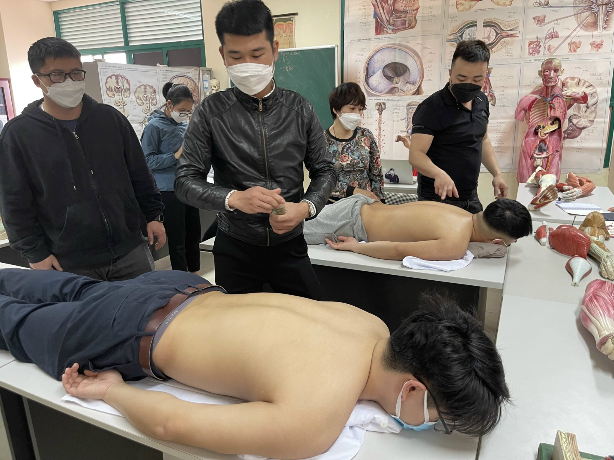 Các phương pháp điều trị bằng Y học cổ truyền