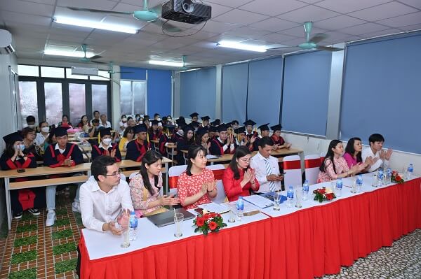 Lễ tốt nghiệp Cao đẳng Y Khoa Phạm Ngọc Thạch