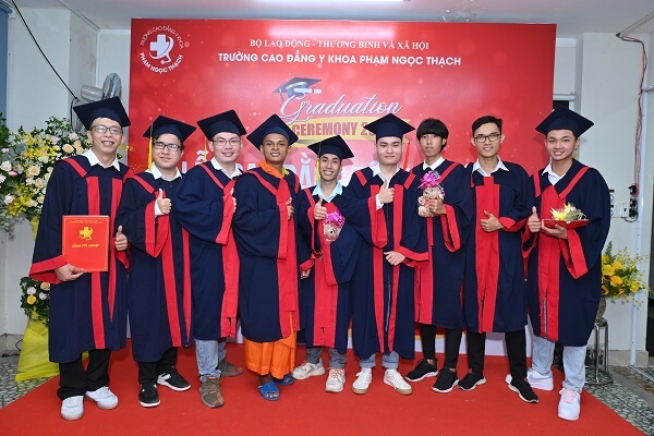 Lễ tốt nghiệp Cao đẳng Y Khoa Phạm Ngọc Thạch