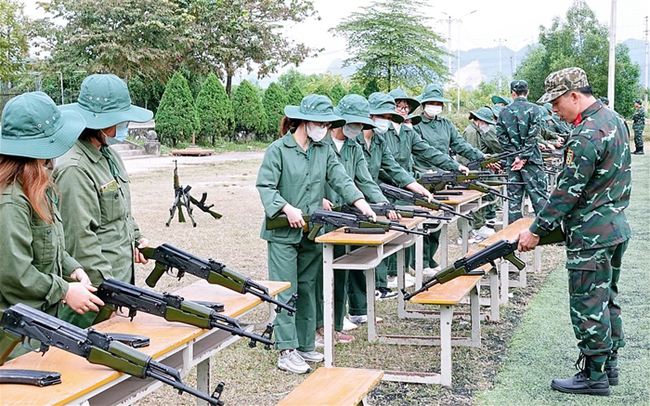 Học qu&acirc;n sự c&oacute; được t&iacute;nh điểm kh&ocirc;ng?