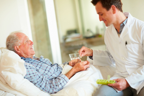 Mỗi giai đoạn ph&aacute;t triển con người cần c&oacute; một chế độ chăm s&oacute;c ri&ecirc;ng biệt