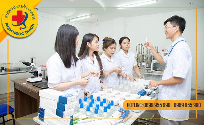 Tuyển sinh Cao đẳng Dược 2021 bằng học bạ