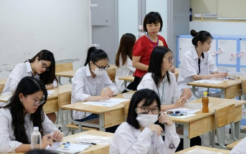 Hồ sơ th&iacute; sinh tự do thi lại đại học như thế n&agrave;o?