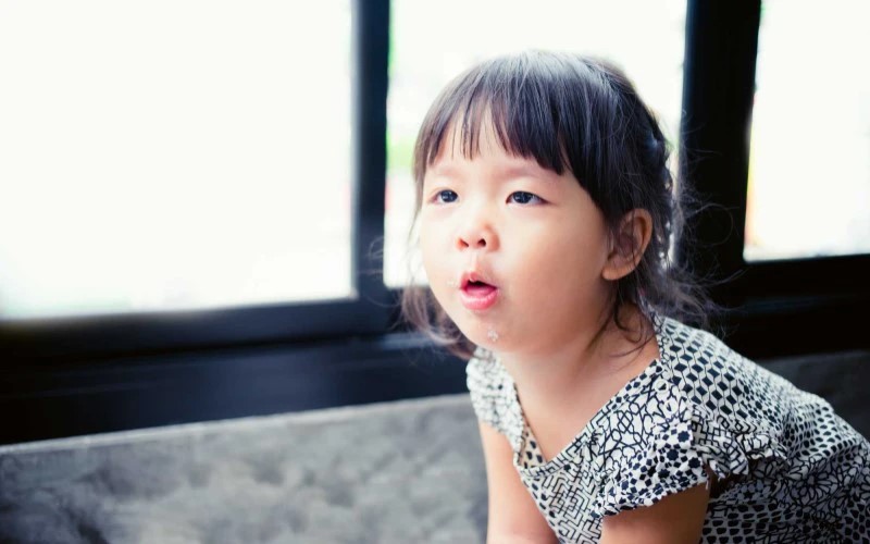 Nguy&ecirc;n nh&acirc;n trẻ ho l&acirc;u ng&agrave;y