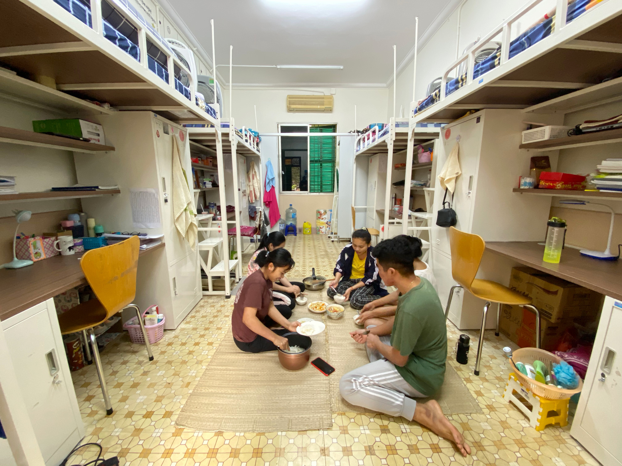 Những m&oacute;n đồ sinh vi&ecirc;n cần c&oacute; khi bước v&agrave;o cuộc sống tự lập