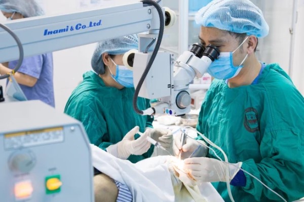 Điều kiện xét thăng hạng chức danh nghề nghiệp y tế