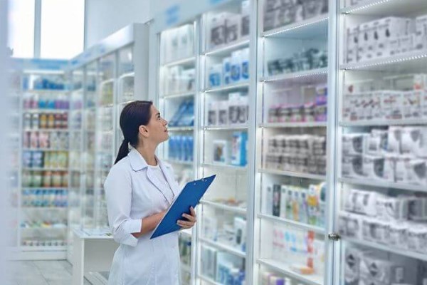 Ti&ecirc;u chuẩn về nh&acirc;n vi&ecirc;n của nh&agrave; thuốc