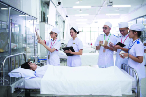 Sự khác nhau giữa Y sĩ và Điều dưỡng là gì? Giải đáp chi tiết