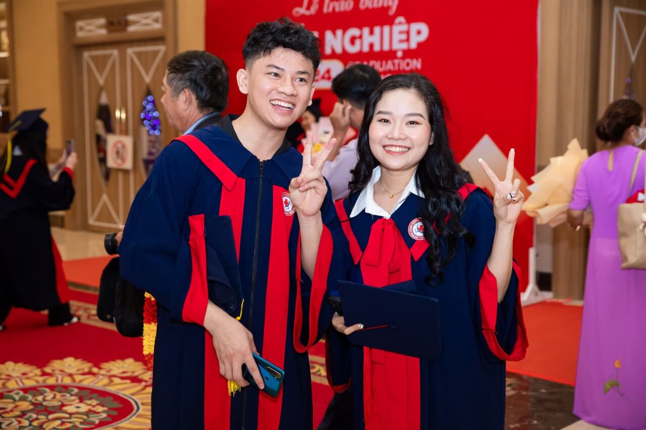 le-trao-bang-tot-nghiep-cao-dang-y-khoa-pham-ngoc-thach-k13