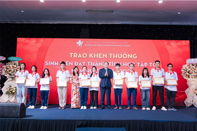 le-khai-giang-2024-2025-cdykpnt