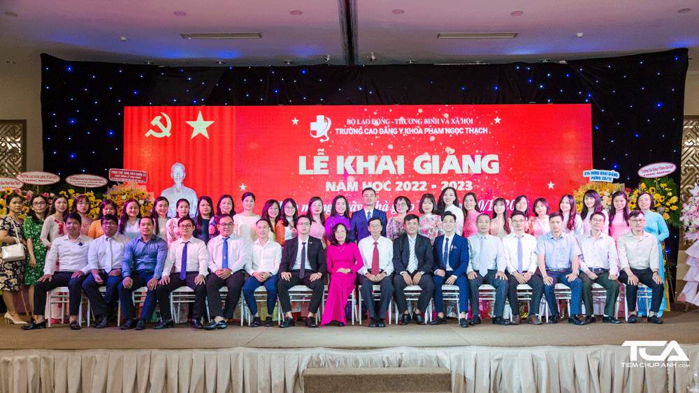 Tập thể Giảng viên, Cán bộ công nhân viên Trường Cao Đẳng Y Khoa Phạm Ngọc Thạch trong Lễ khai giảng chào đón năm học mới 2022 - 2023 Tập thể Giảng viên, Cán bộ công nhân viên Trường Cao Đẳng Y Khoa Phạm Ngọc Thạch trong Lễ khai giảng chào đón năm học mới 2022 - 2023